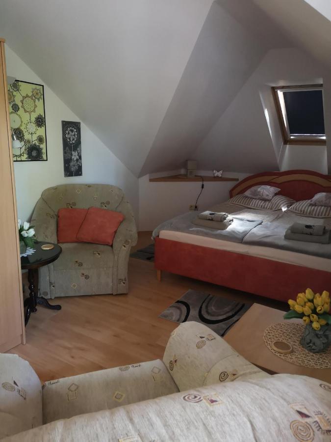 Appartement Csillag Haz à Mosonmagyaróvár Extérieur photo